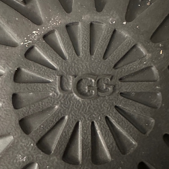 Ugg boots - Picture 4 of 4